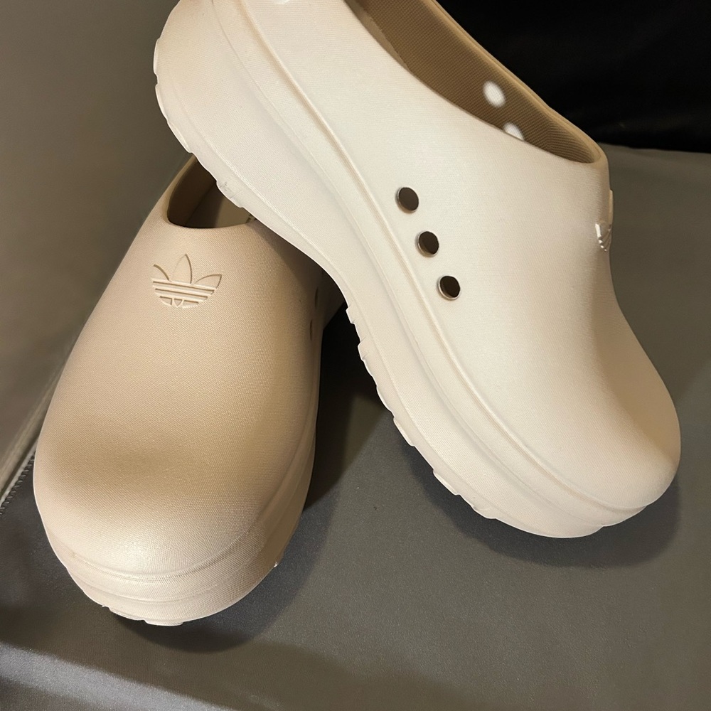 Adidas Women's Adifom Stan Smith Mules - Picture 6 of 9